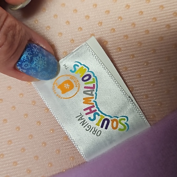 Sqiushmallows Beula the Purple Octopus Pet Bed - Picture 8 of 14